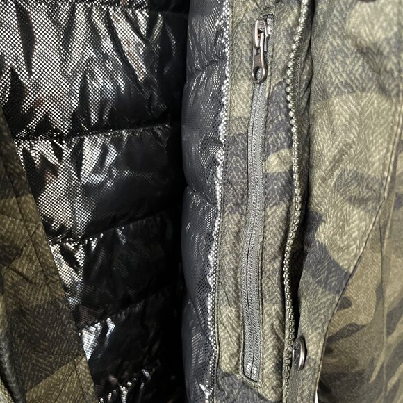 Columbia Barlow Pass 550 TurboDown Peatmoss Camo Green Coat Medium LN - Picture 9 of 13